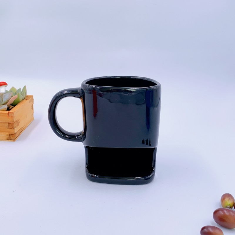 Ceramiczny kubek kieszonkowy z ciasteczkami
