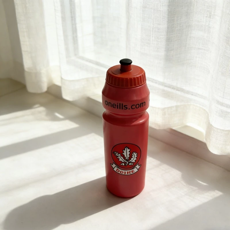 Double Layer Plastic Sports Water Bottles Double Layer Plastic Sports Water Bottles