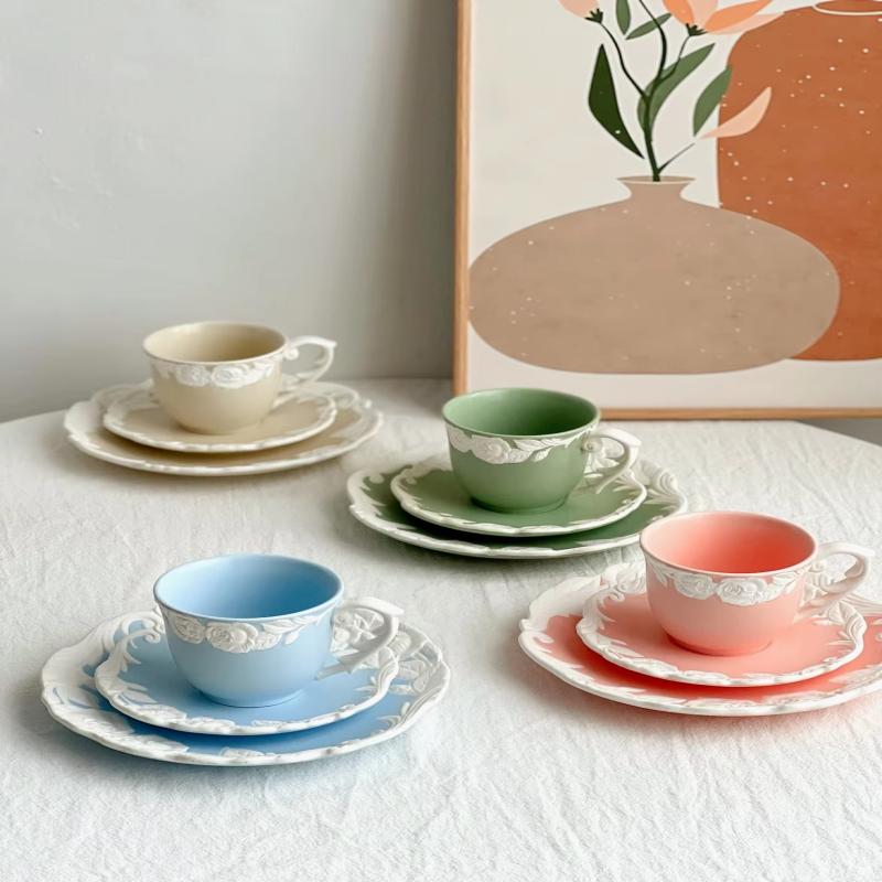 Retro tłoczony kubek ceramiczny w kształcie róży na prezent na imprezę